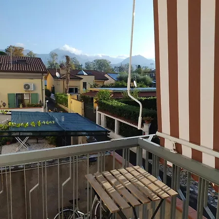 Casa Marina Marina Di Carrara